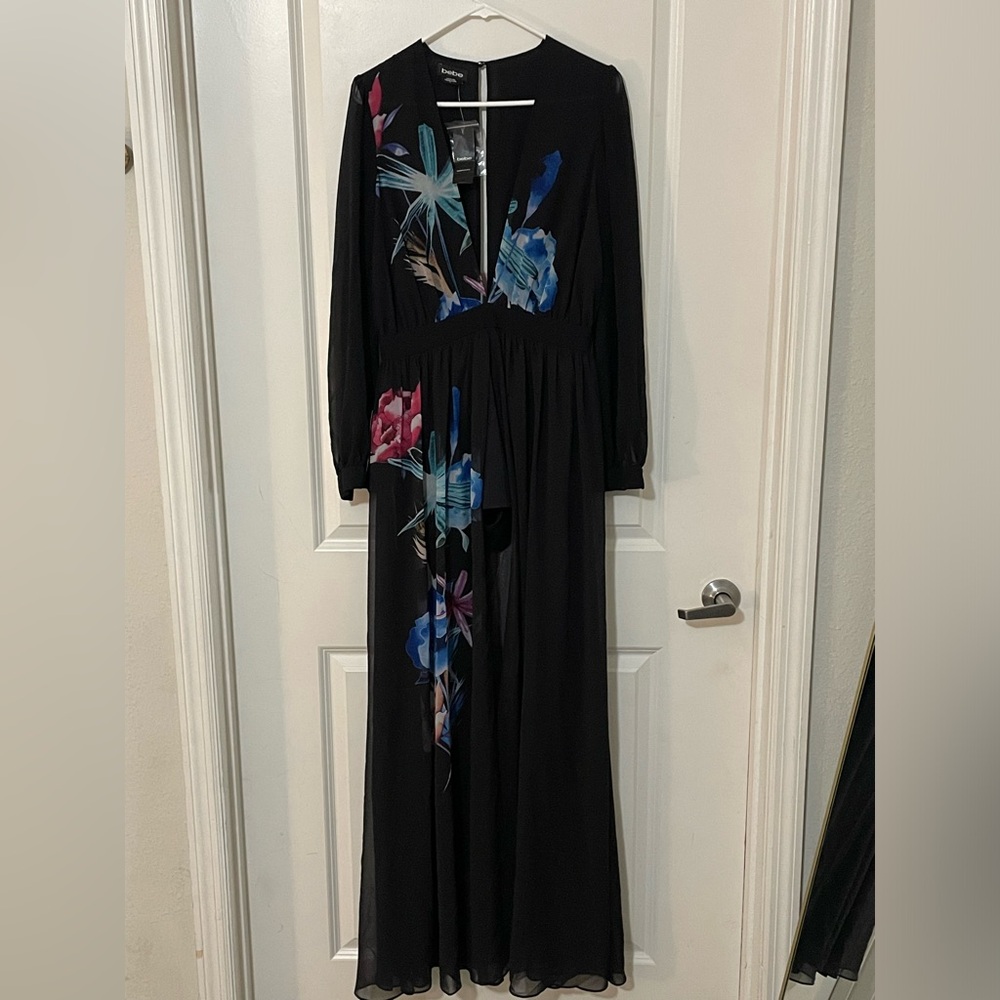 bebe Print, deep V, Double slit Jumpsuit